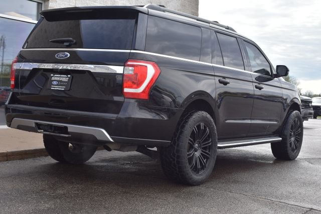 Used 2018 Ford Expedition Max XLT w/ Equipment Group 202A AWD/4WD image 17