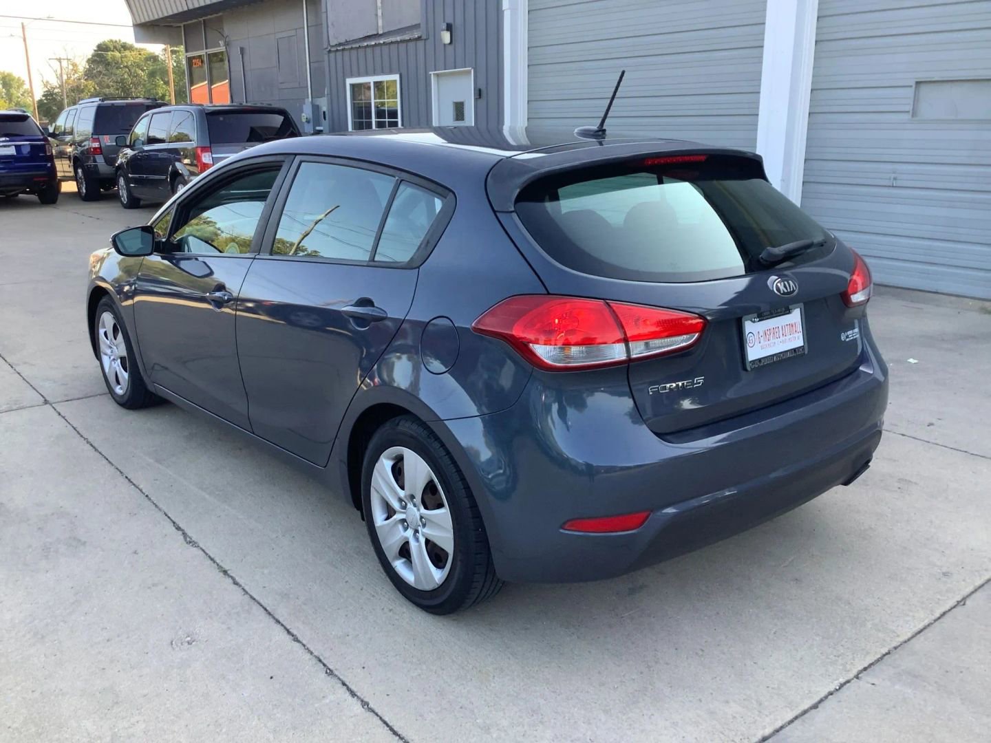 Used 2016 Kia Forte LX image 6