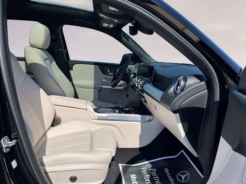 Certified 2026 Mercedes-Benz GLB 250 4MATIC image 15