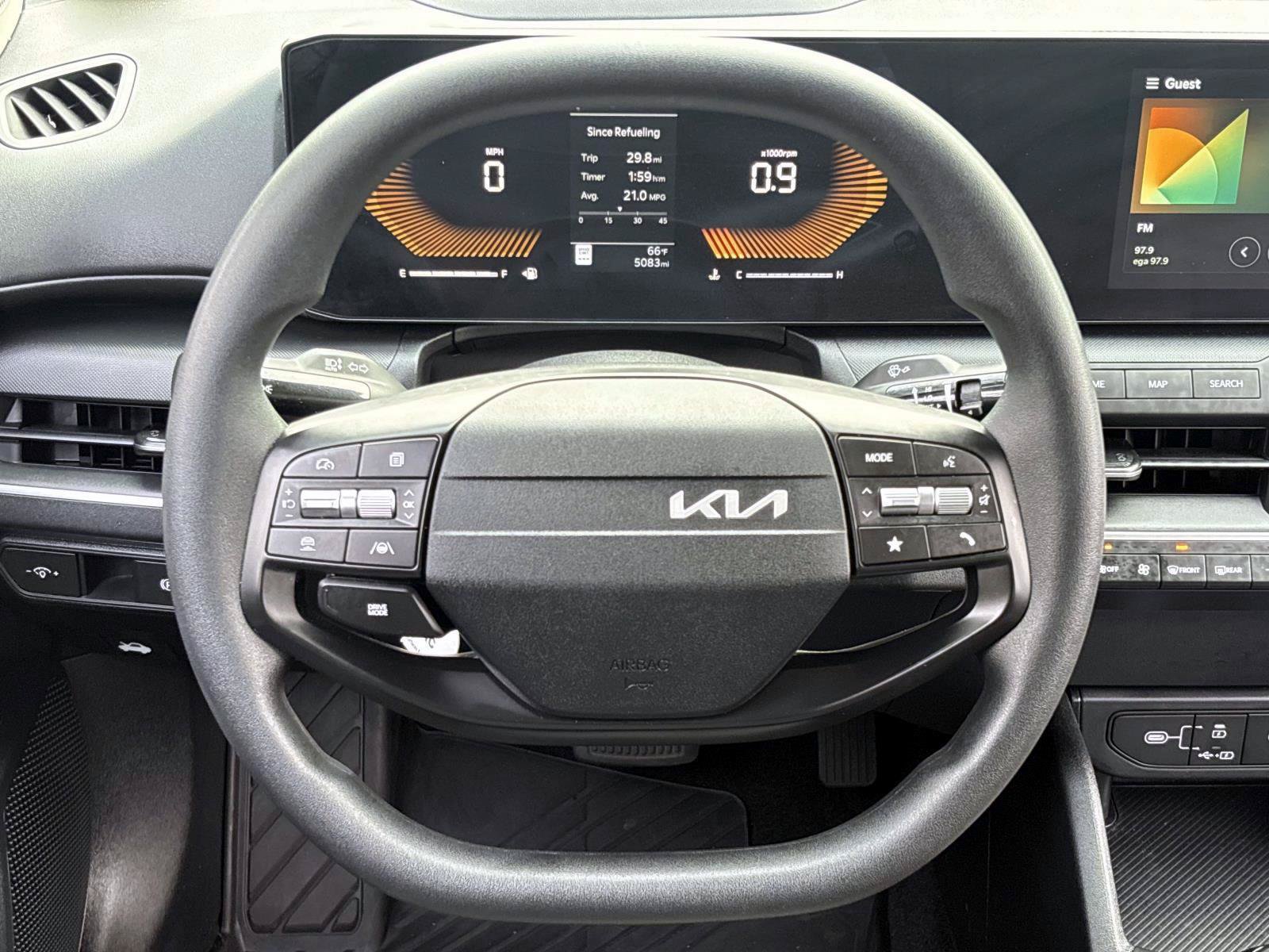 Used 2025 Kia K4 FWD image 15