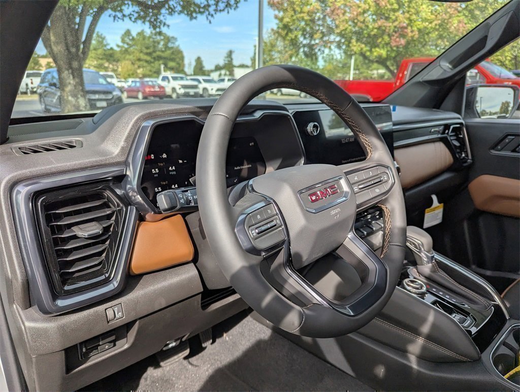 New 2026 GMC Canyon AT4 image 9
