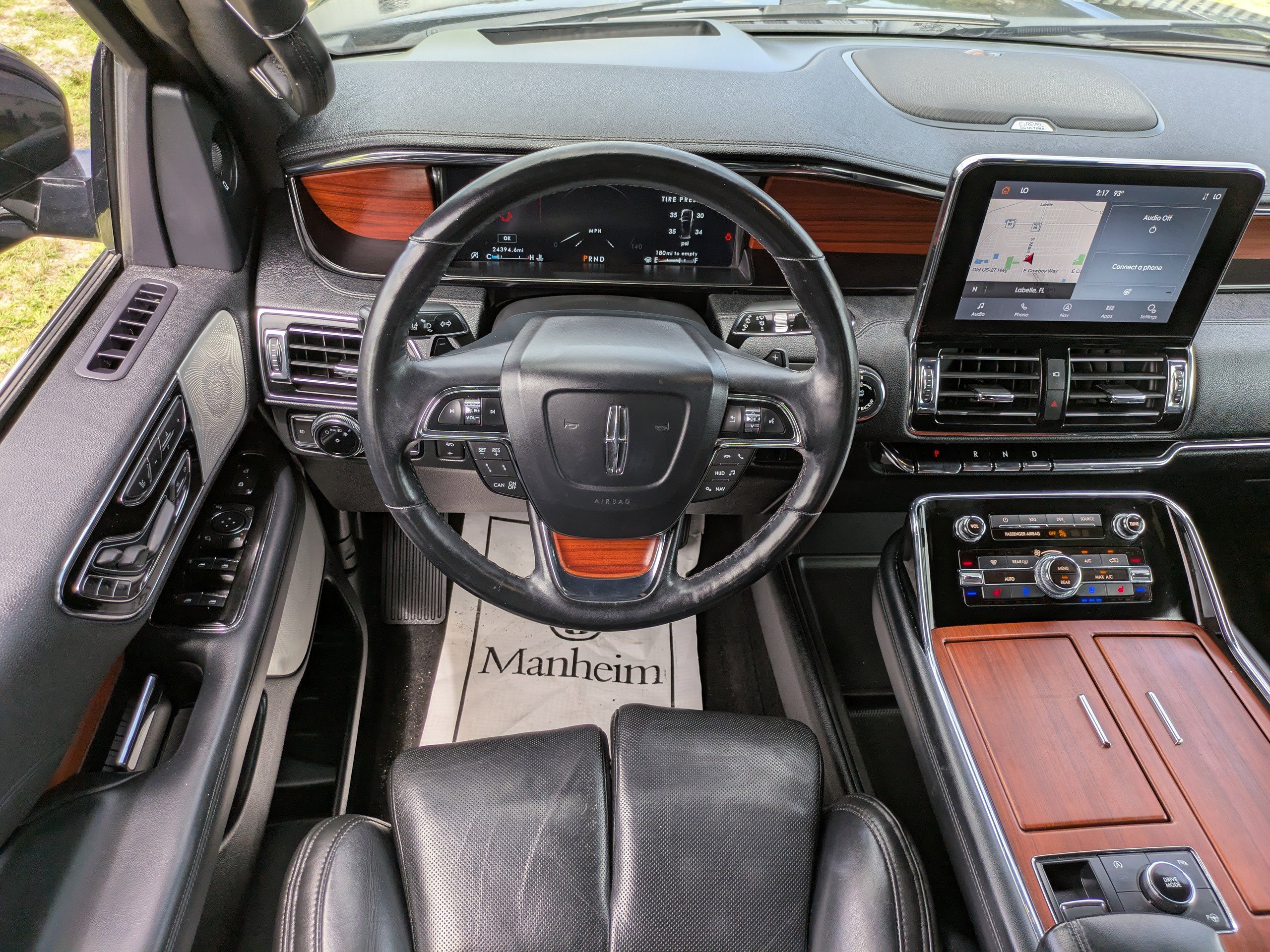 Used 2021 Lincoln Navigator Reserve w/ Luxury Package image 15