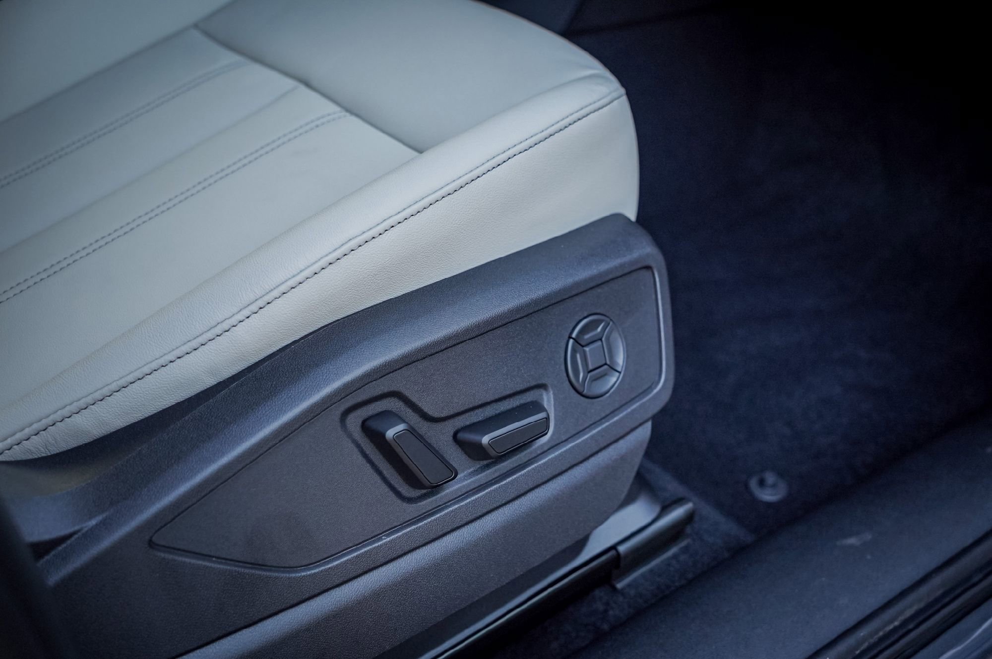 New 2025 Audi Q5 Premium Plus image 31