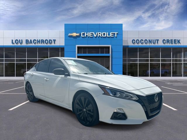 Used 2022 Nissan Altima 2.5 SR w/ Midnight Edition Package