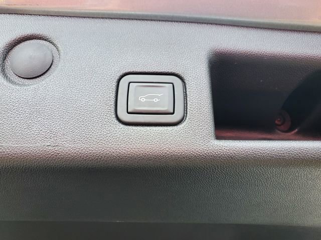 Certified 2024 Chevrolet Equinox LT w/ LPO, Floor Liner Package image 13