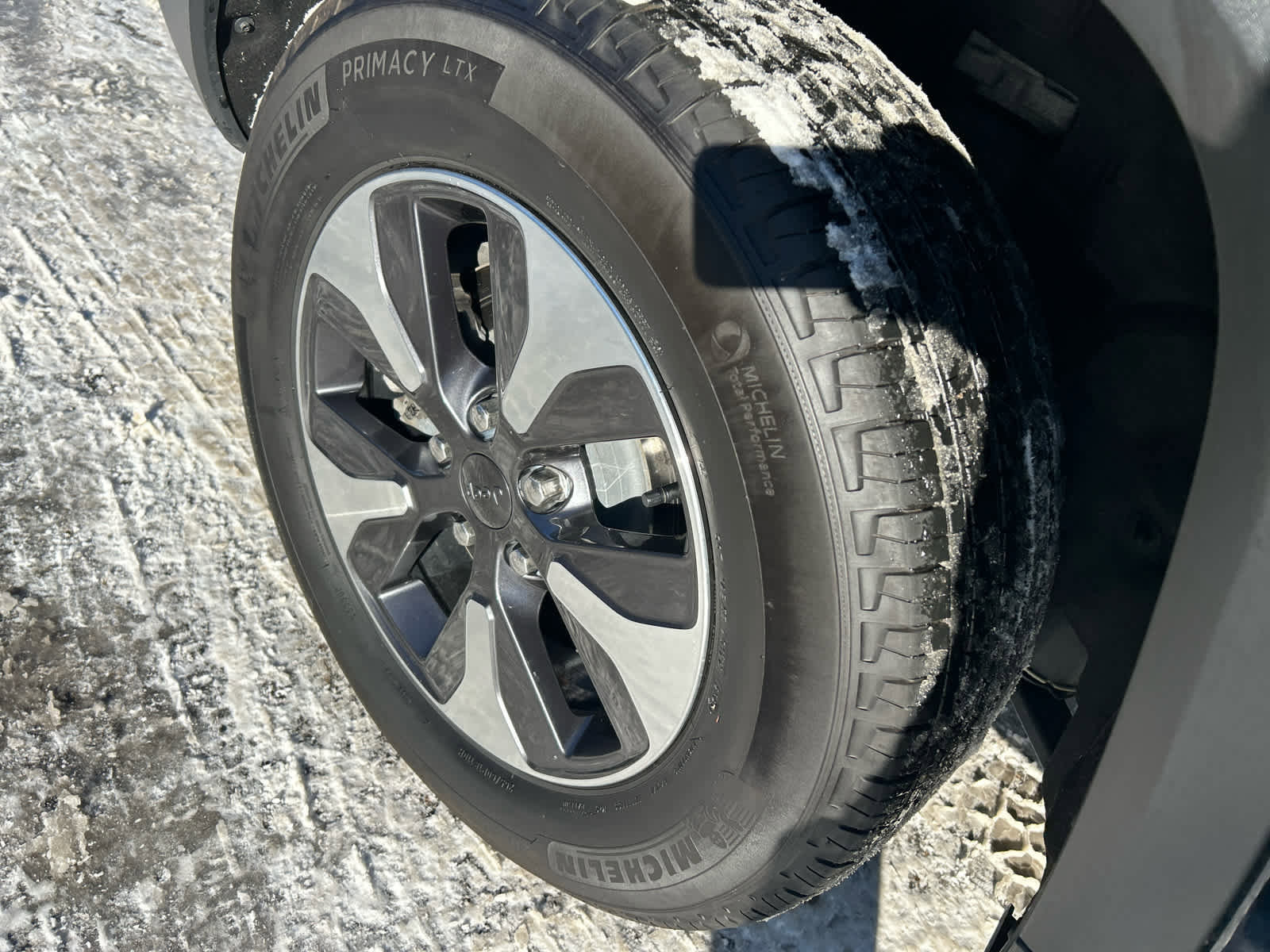 Used 2023 Jeep Grand Cherokee 4WD 4xe w/ Luxury Tech Group II image 16