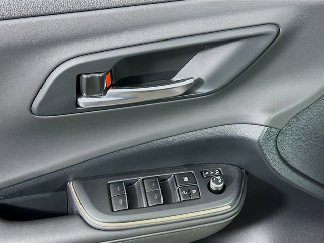 Used 2023 Toyota Crown XLE image 17