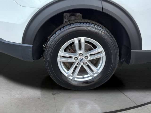Used 2023 Ford Explorer XLT AWD/4WD image 29