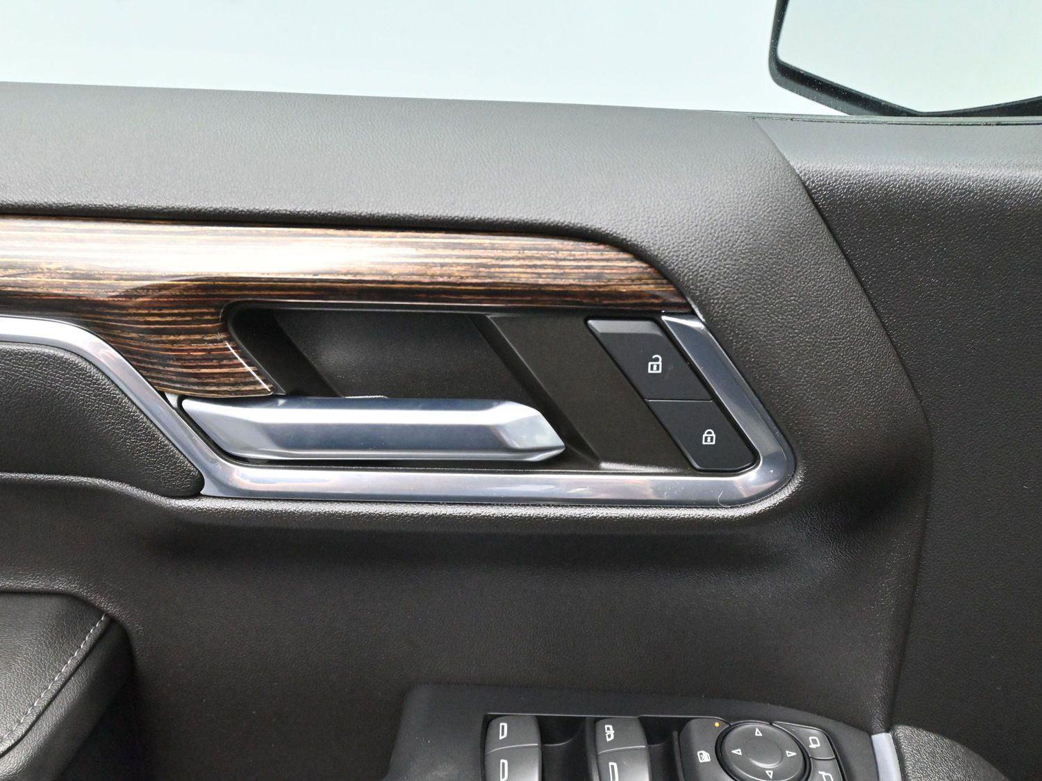 Used 2023 GMC Sierra 1500 Elevation image 10