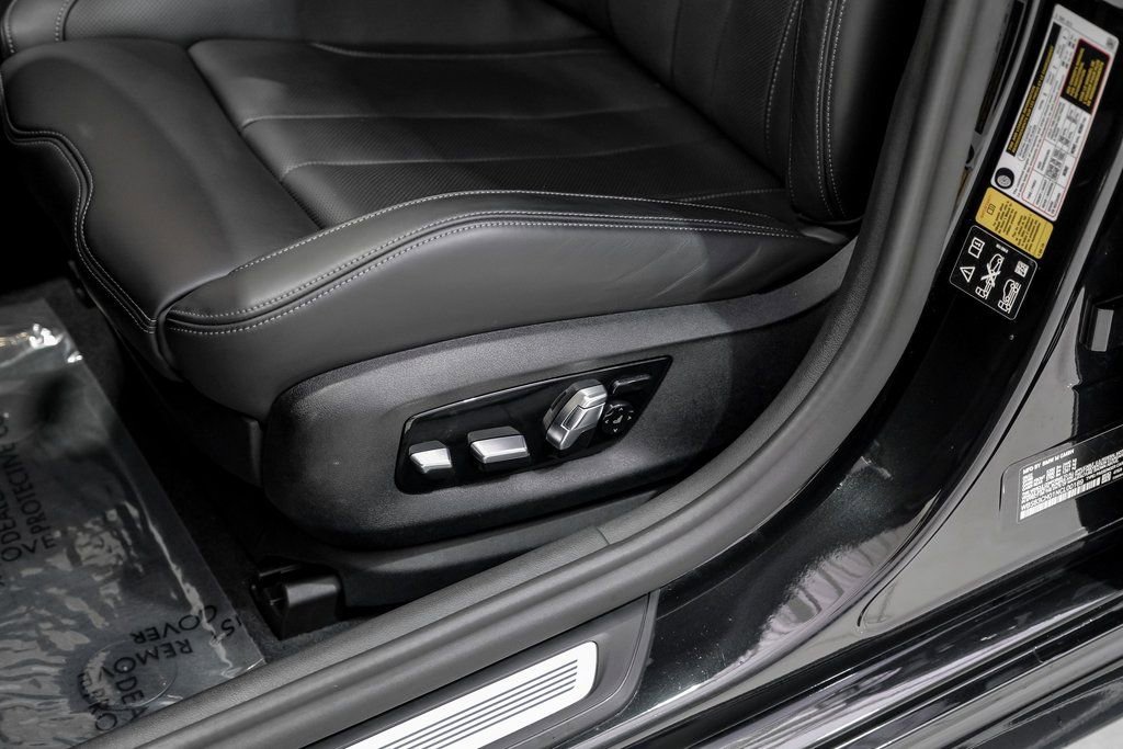 Used 2022 BMW M5 w/ Executive Package image 28