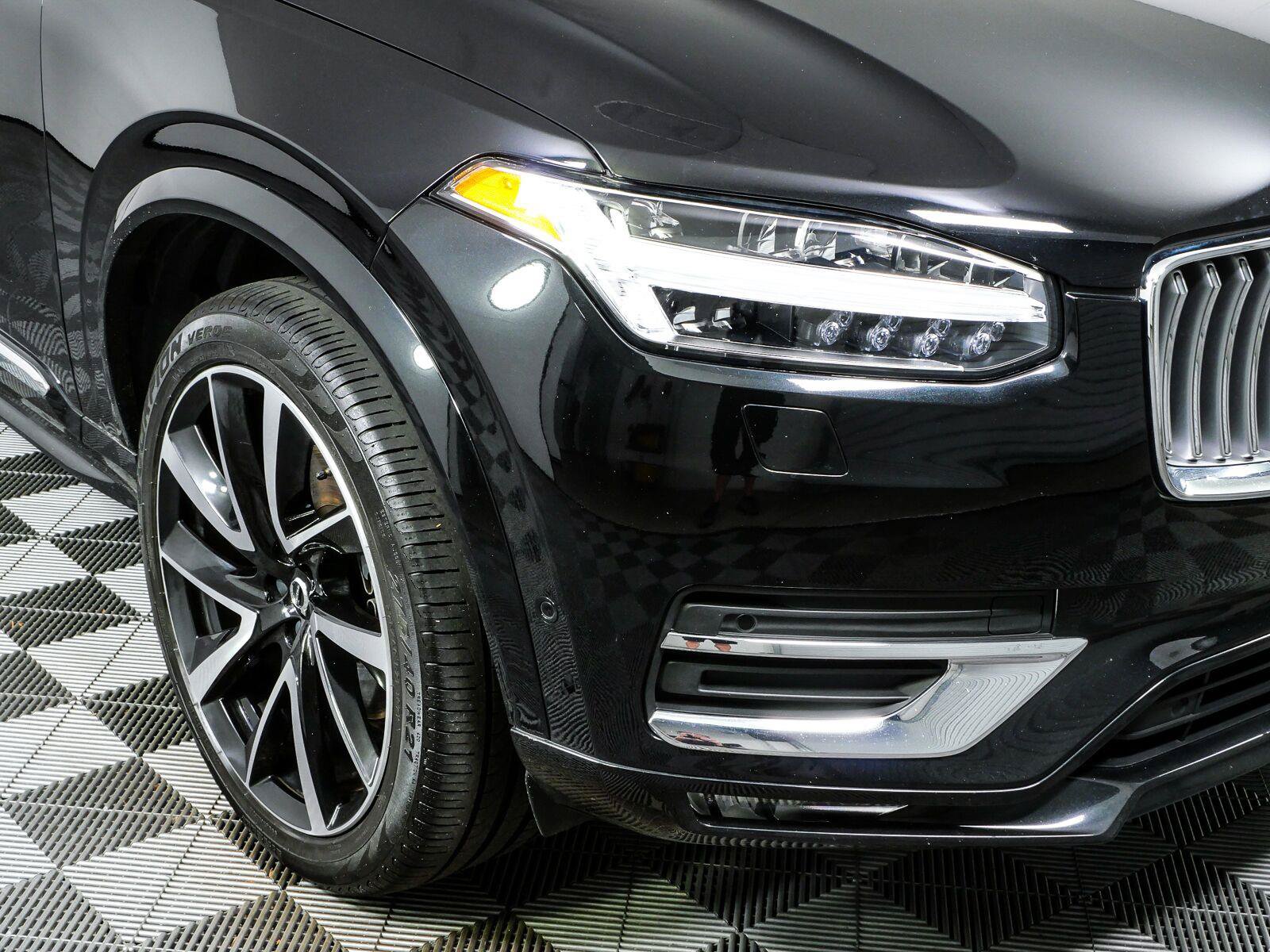 Used 2023 Volvo XC90 B6 Plus w/ Protection Package Premier AWD/4WD image 37