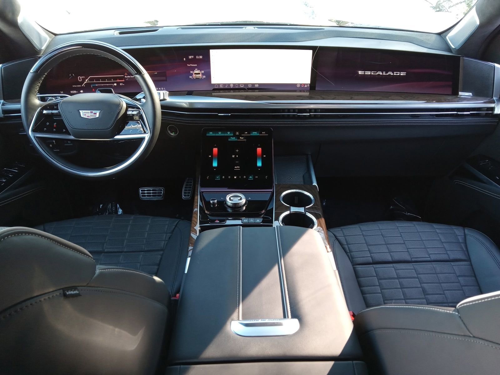 Used 2025 Cadillac Escalade Sport Platinum image 16