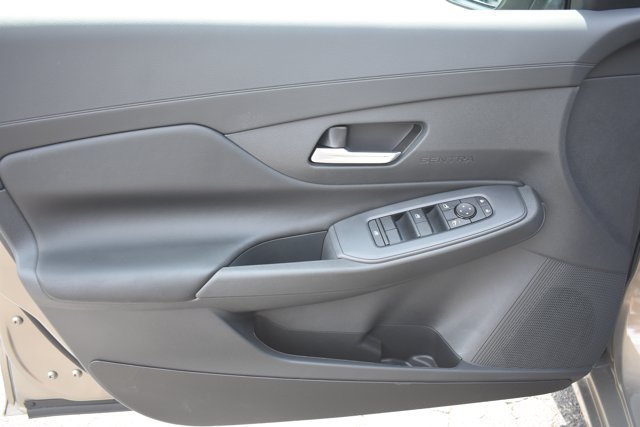 New 2026 Nissan Sentra SV w/ SV Convenience Package FWD image 11