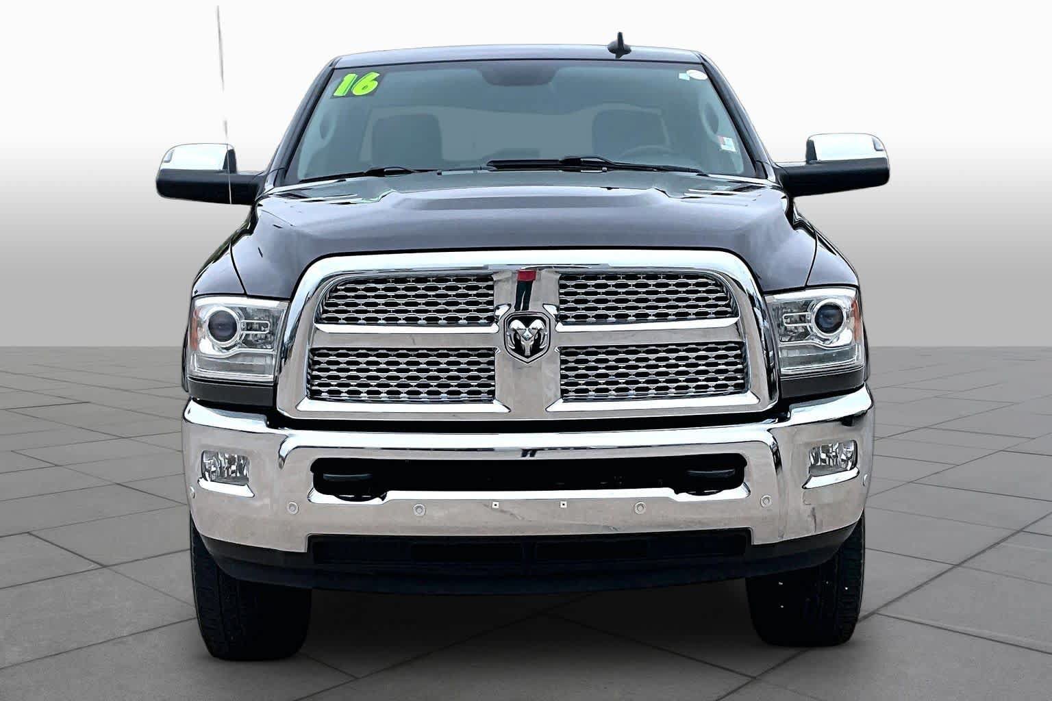 Used 2016 RAM 2500 Laramie AWD/4WD image 3