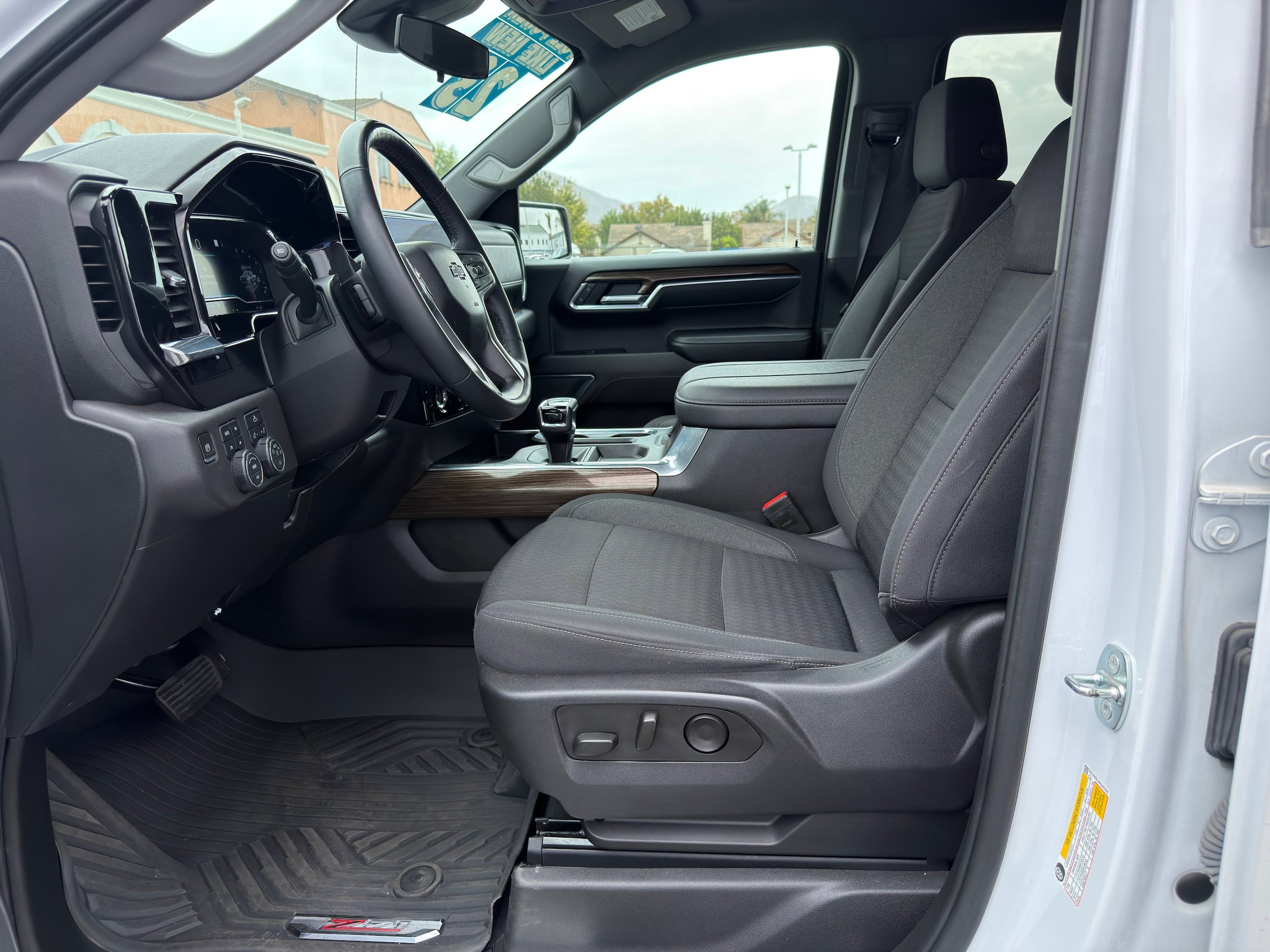 Used 2023 Chevrolet Silverado 1500 LT Trail Boss w/ Protection Package AWD/4WD image 26