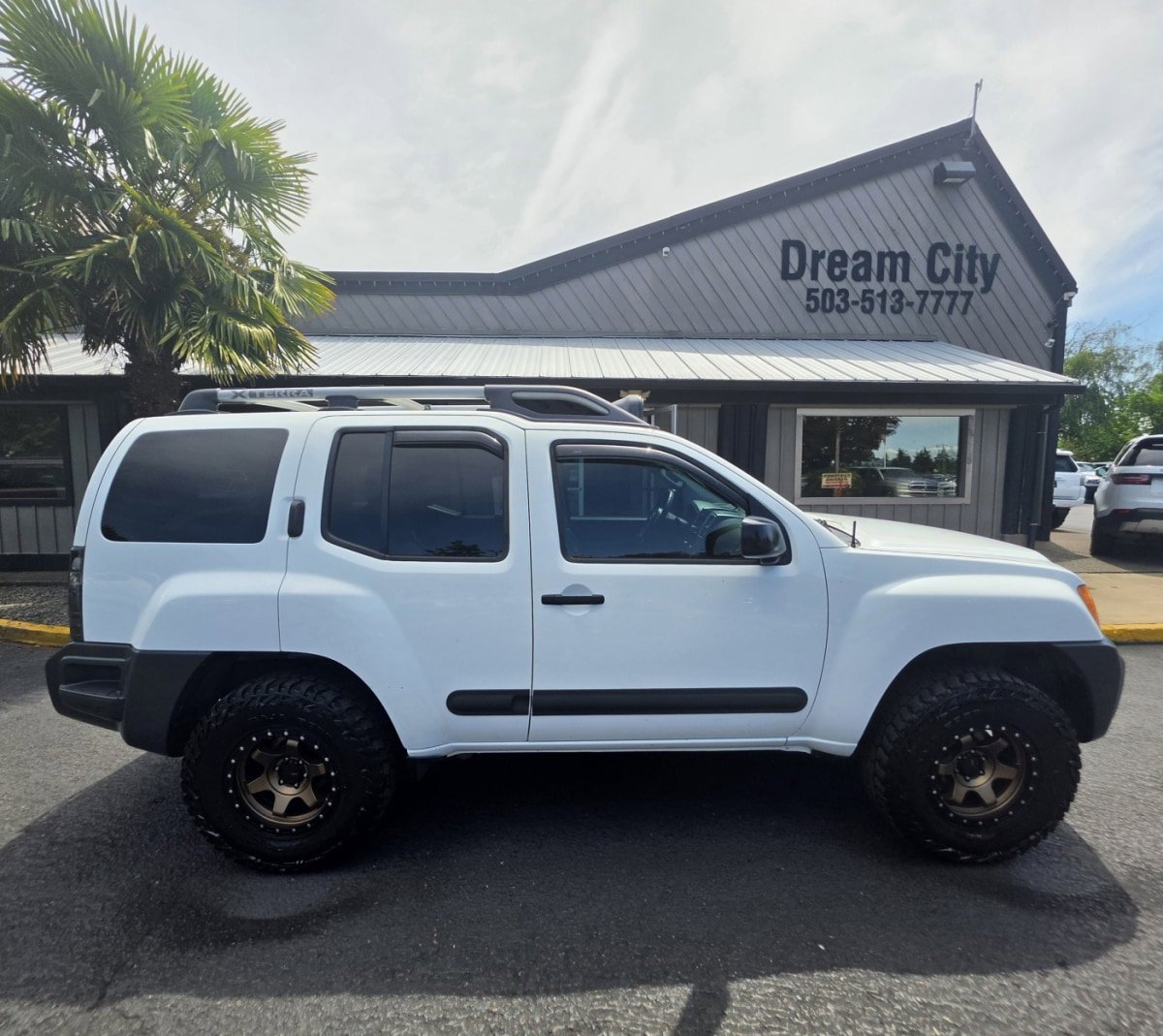 Used 2014 Nissan Xterra PRO-4X w/ Pro-4x Leather Package AWD/4WD image 4