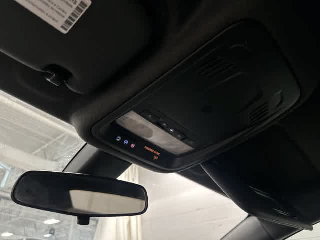 Used 2019 Chevrolet Cruze LT w/ Convenience Package FWD image 21