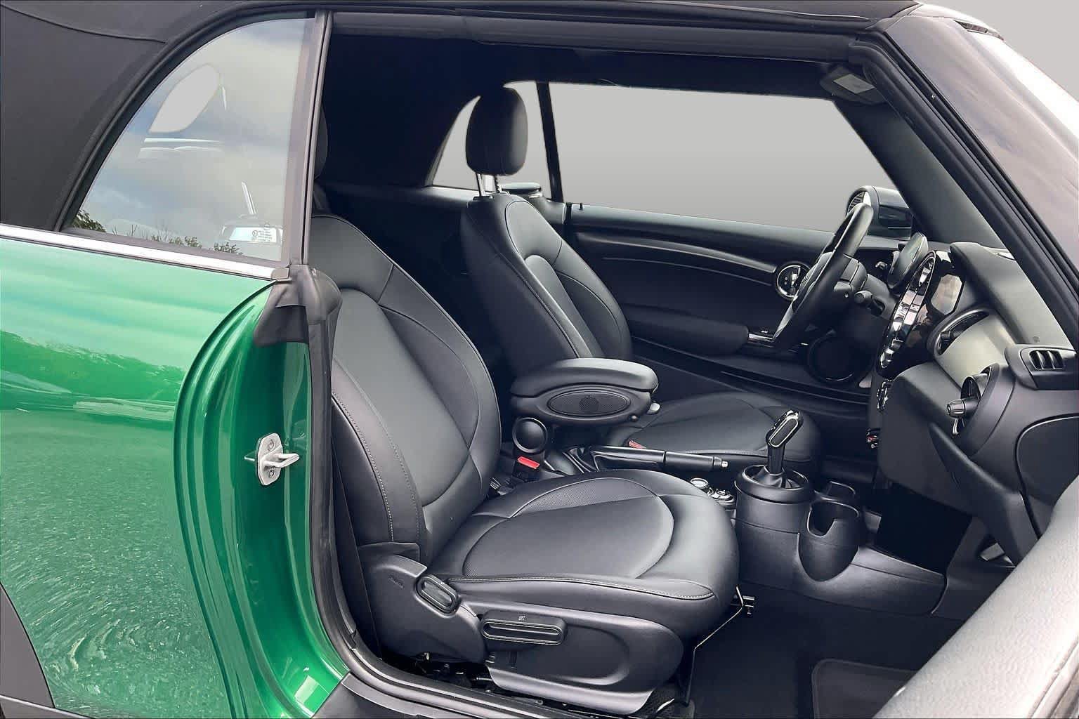 Used 2024 MINI Cooper Convertible FWD image 8