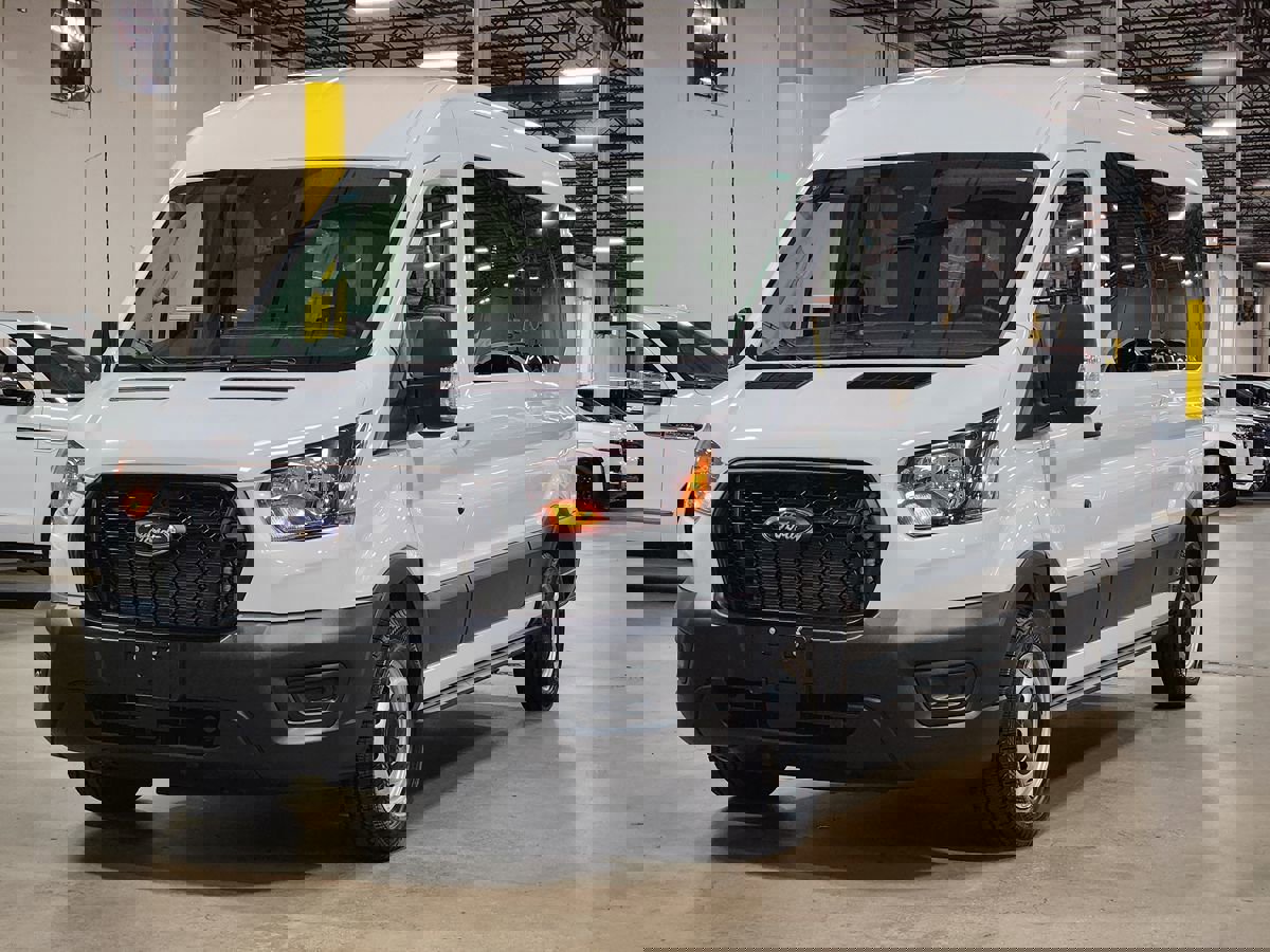 Used 2024 Ford Transit 350 XL image 5