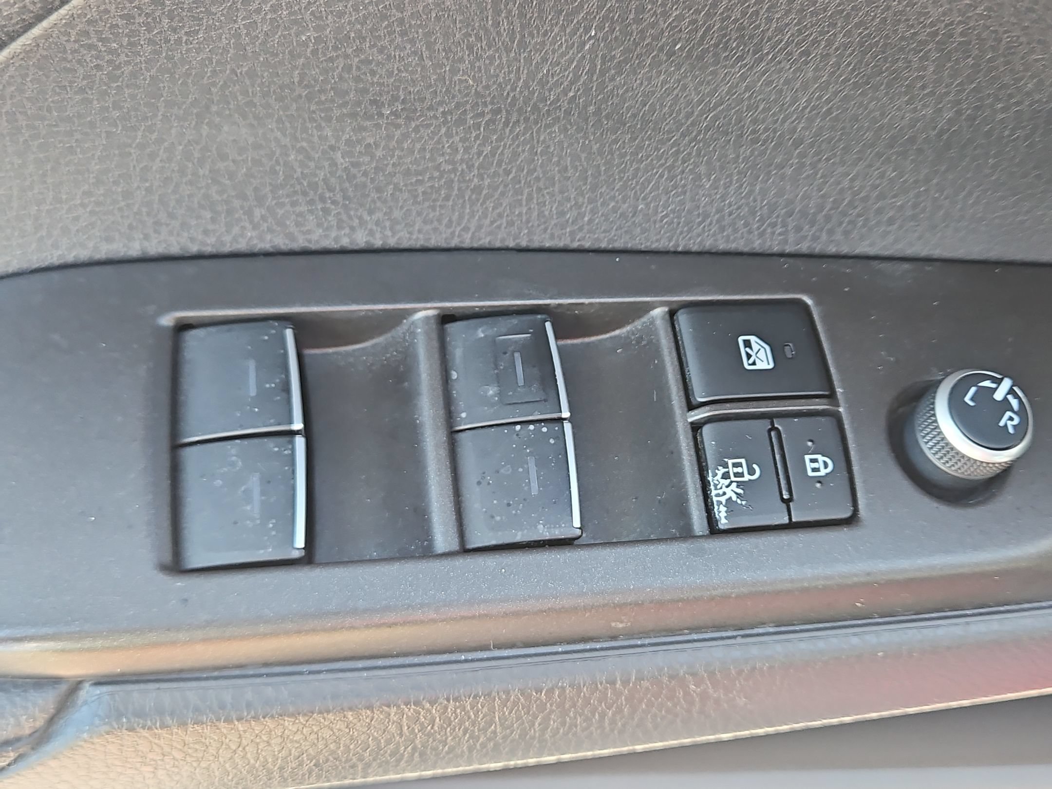 Used 2023 Toyota Camry XSE FWD image 21