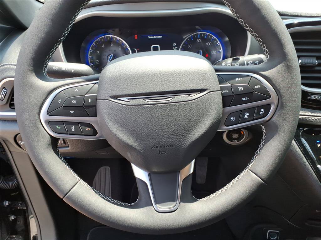 New 2027 Chrysler Pacifica Select FWD image 23