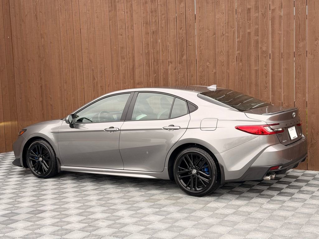 Used 2025 Toyota Camry SE FWD image 14