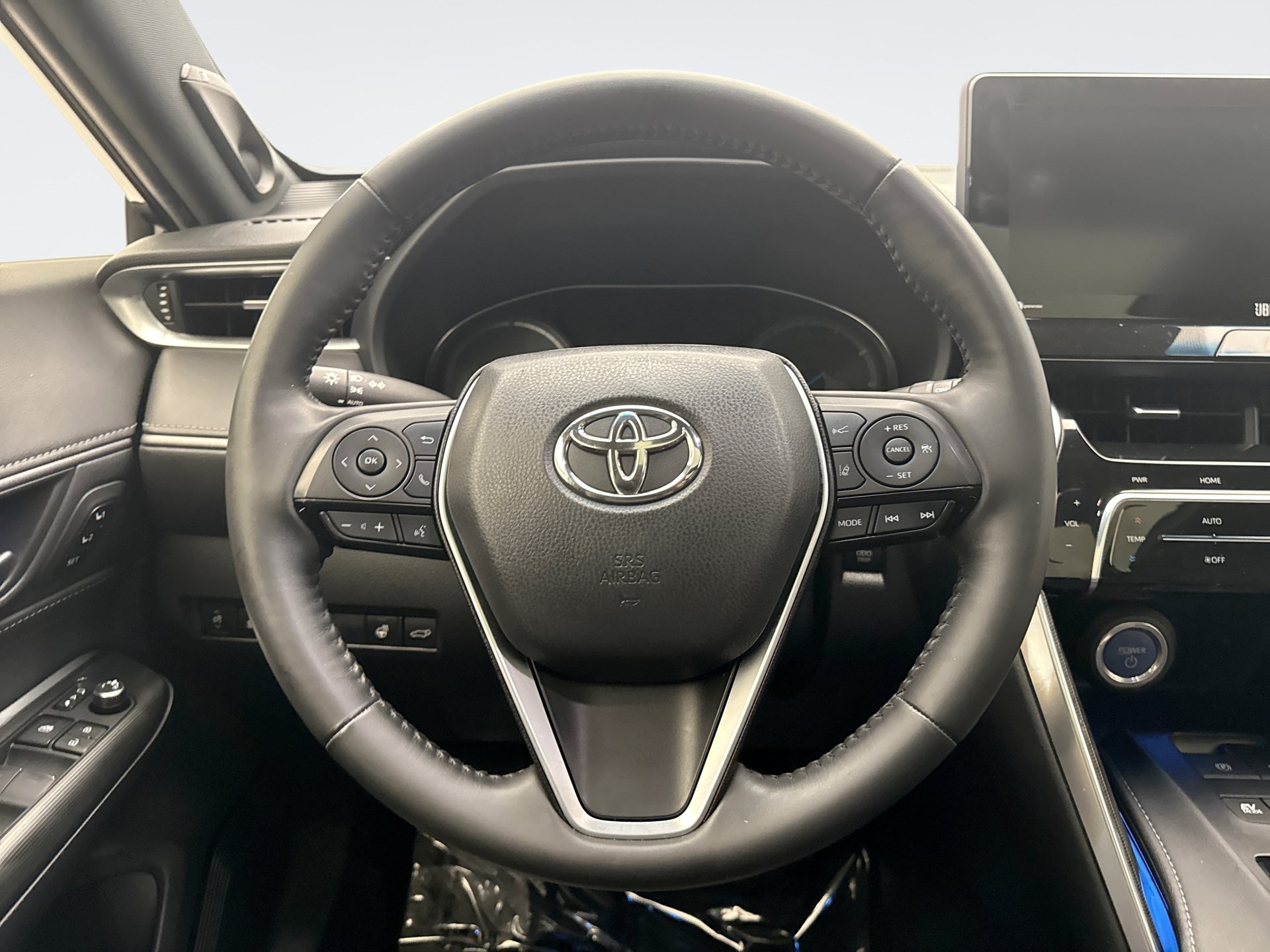 Used 2021 Toyota Venza Limited w/ Advanced Technology Package AWD/4WD image 12