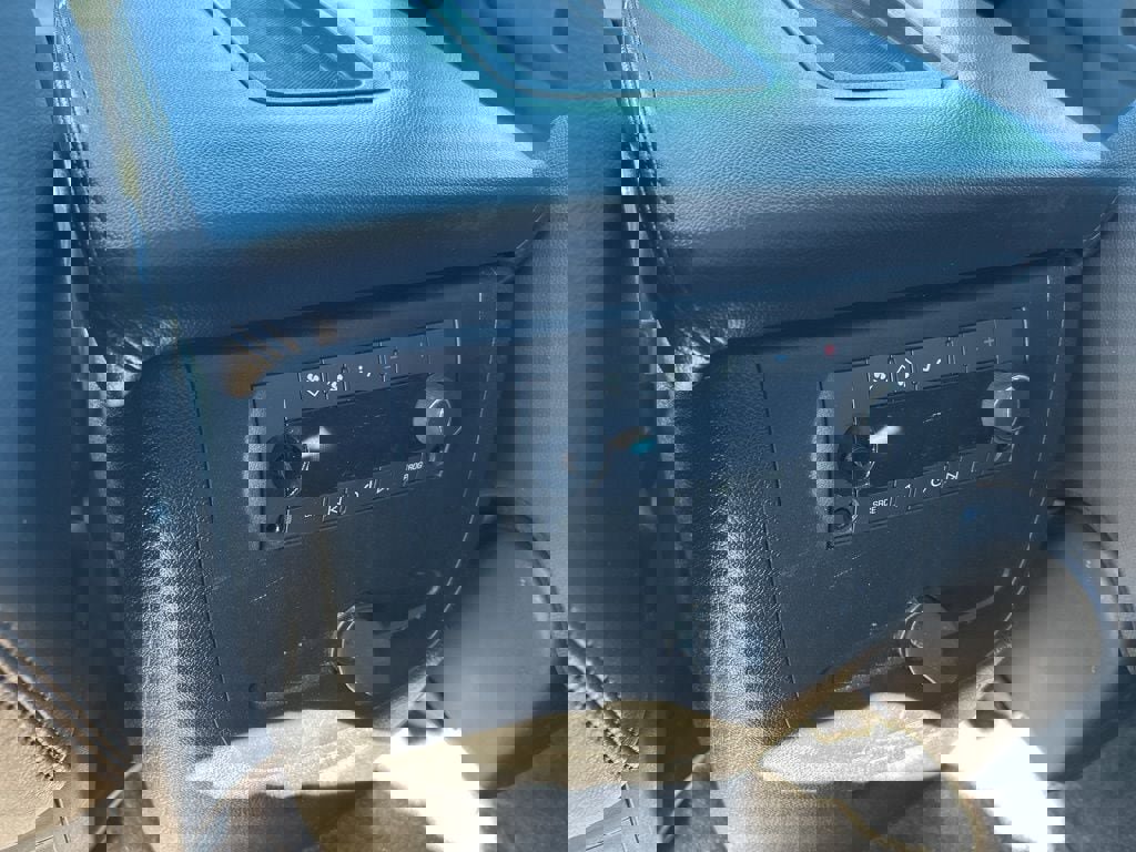 Used 2011 Chevrolet Tahoe LT image 13