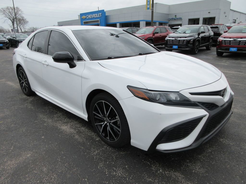 Used 2021 Toyota Camry SE image 7