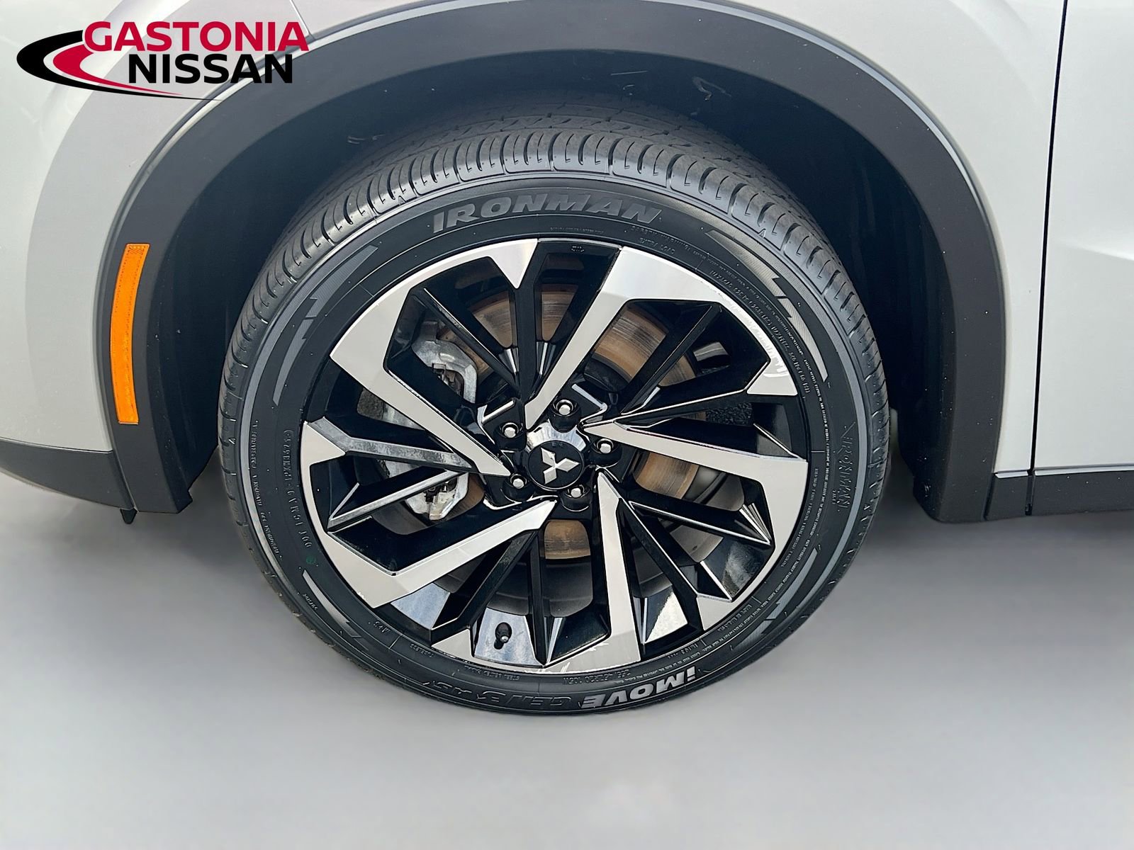 Used 2024 Mitsubishi Outlander SE image 41