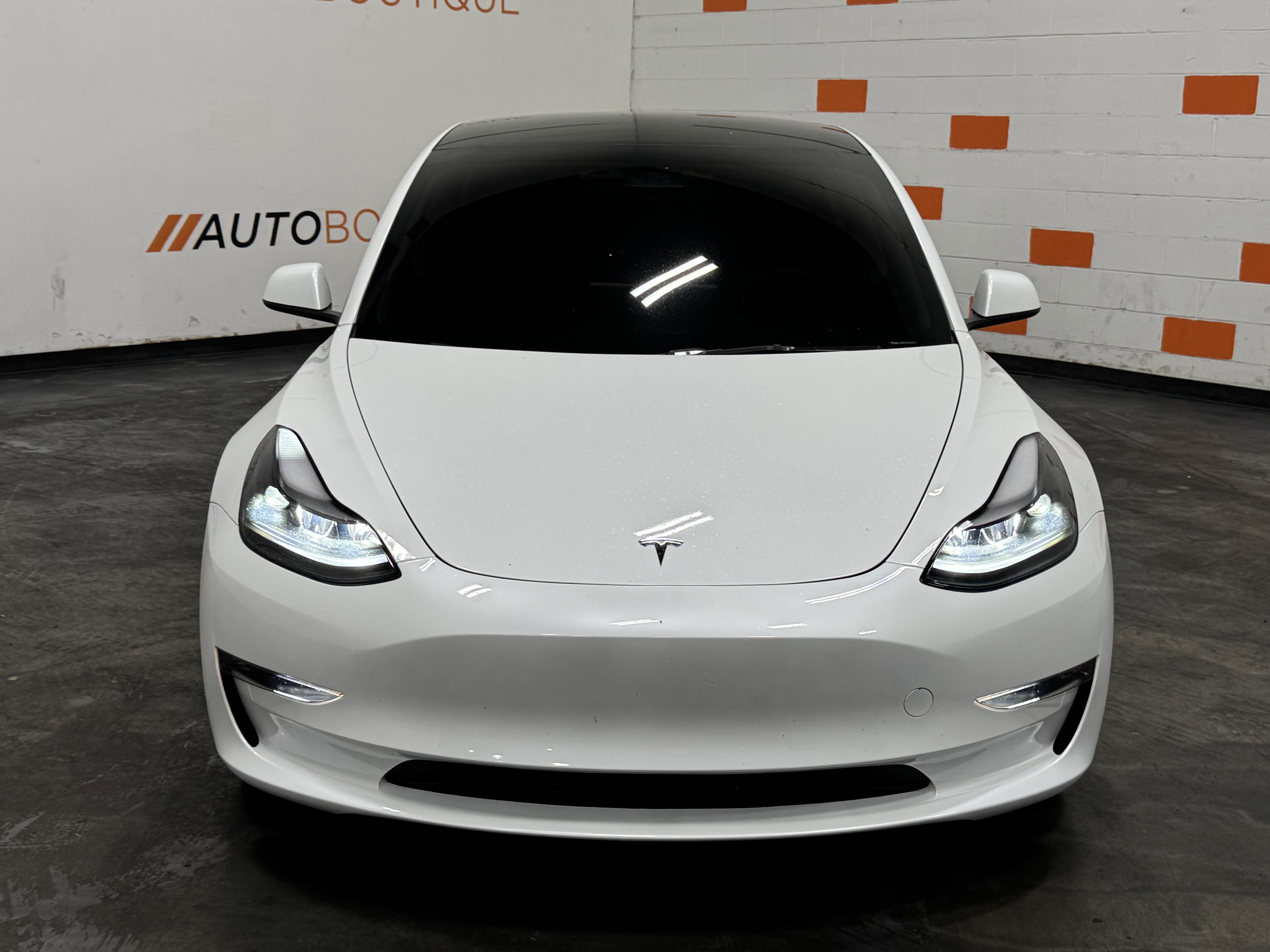 Used 2023 Tesla Model 3 Performance image 3