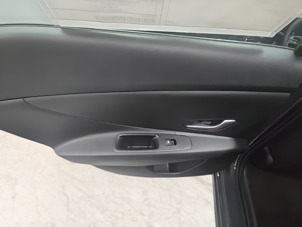 New 2026 Hyundai Elantra SE FWD image 16