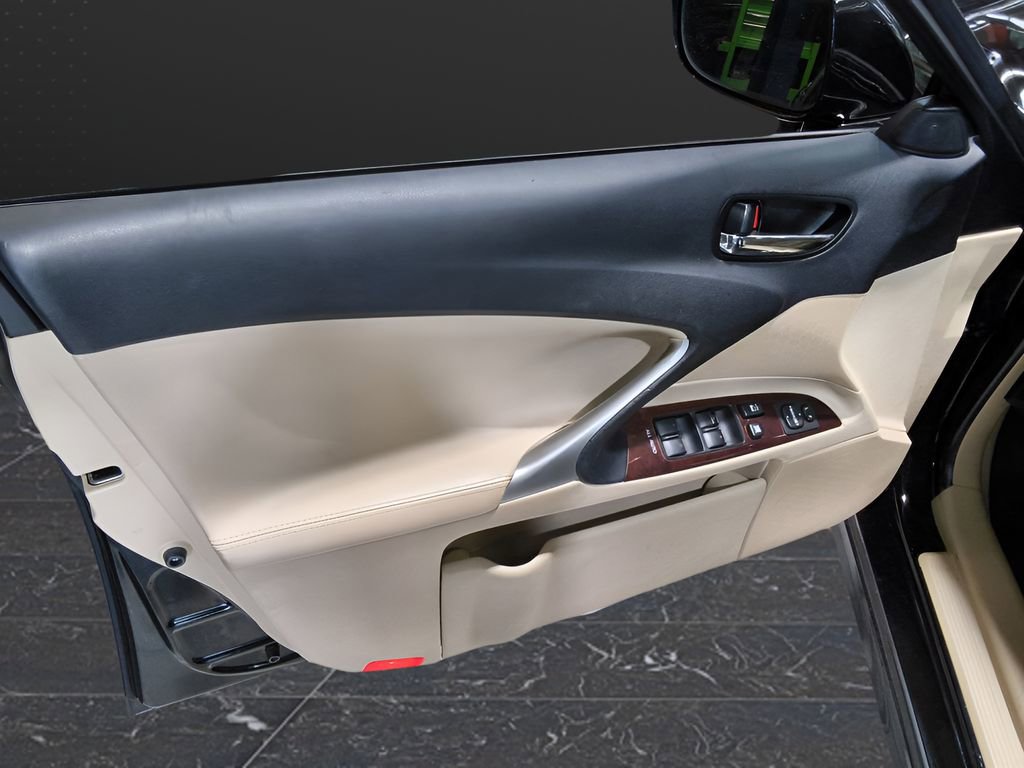 Used 2007 Lexus IS 250 AWD image 11