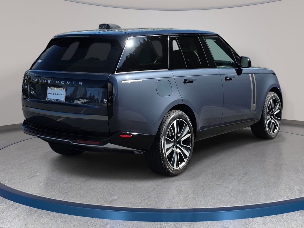 New 2026 Land Rover Range Rover SE image 5