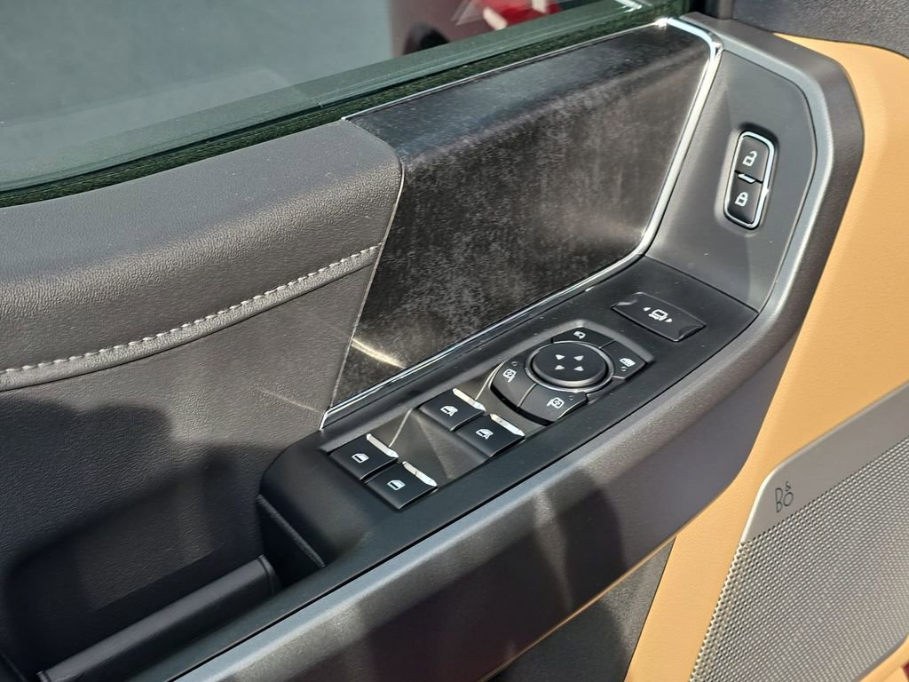 New 2026 Ford F250 XLT w/ XLT Premium Package image 18