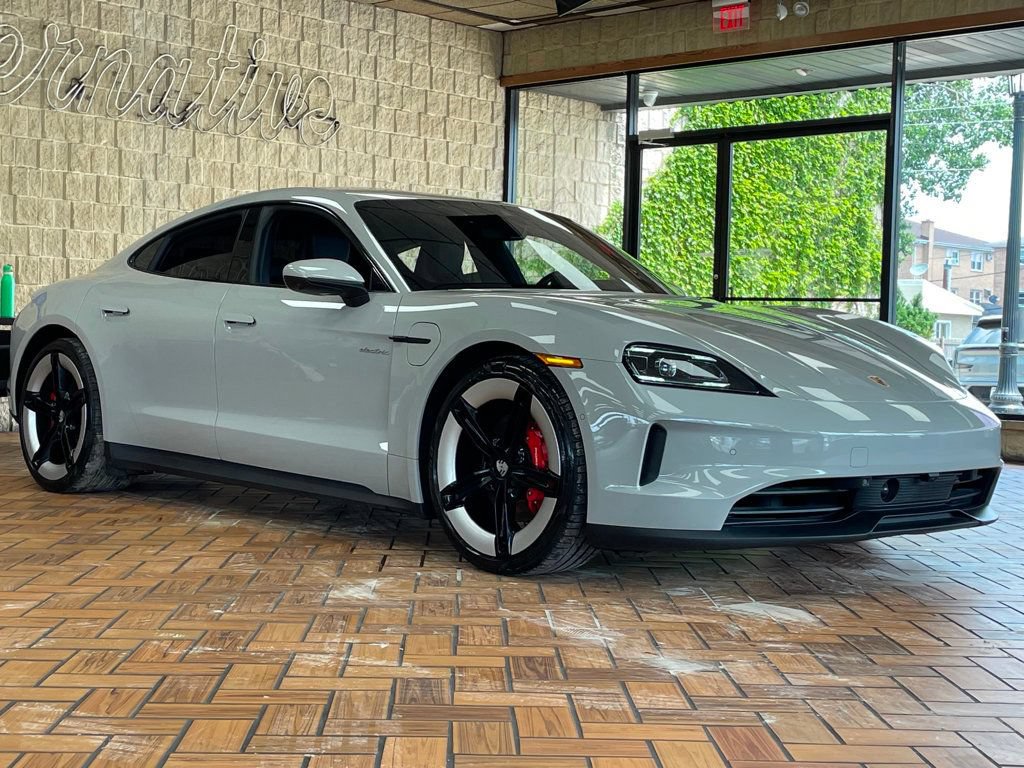 Used 2025 Porsche Taycan 4S w/ Premium Package AWD/4WD image 8