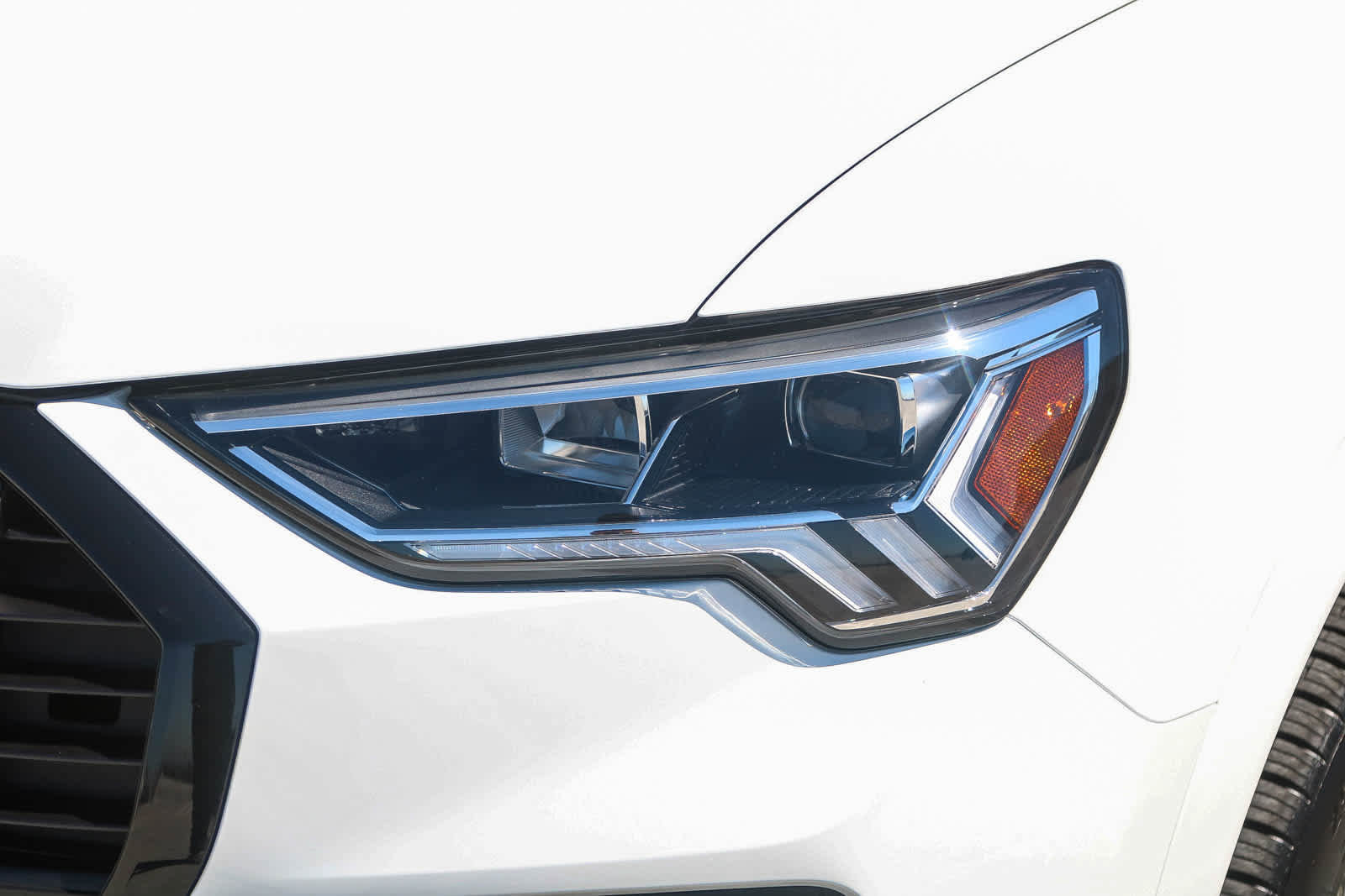 New 2025 Audi Q3 2.0T Premium image 5