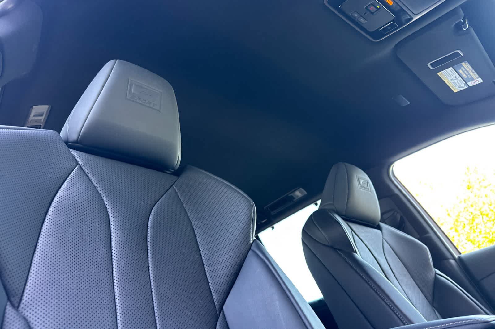 Used 2026 Lexus TX 500h AWD w/ Technology Package image 19