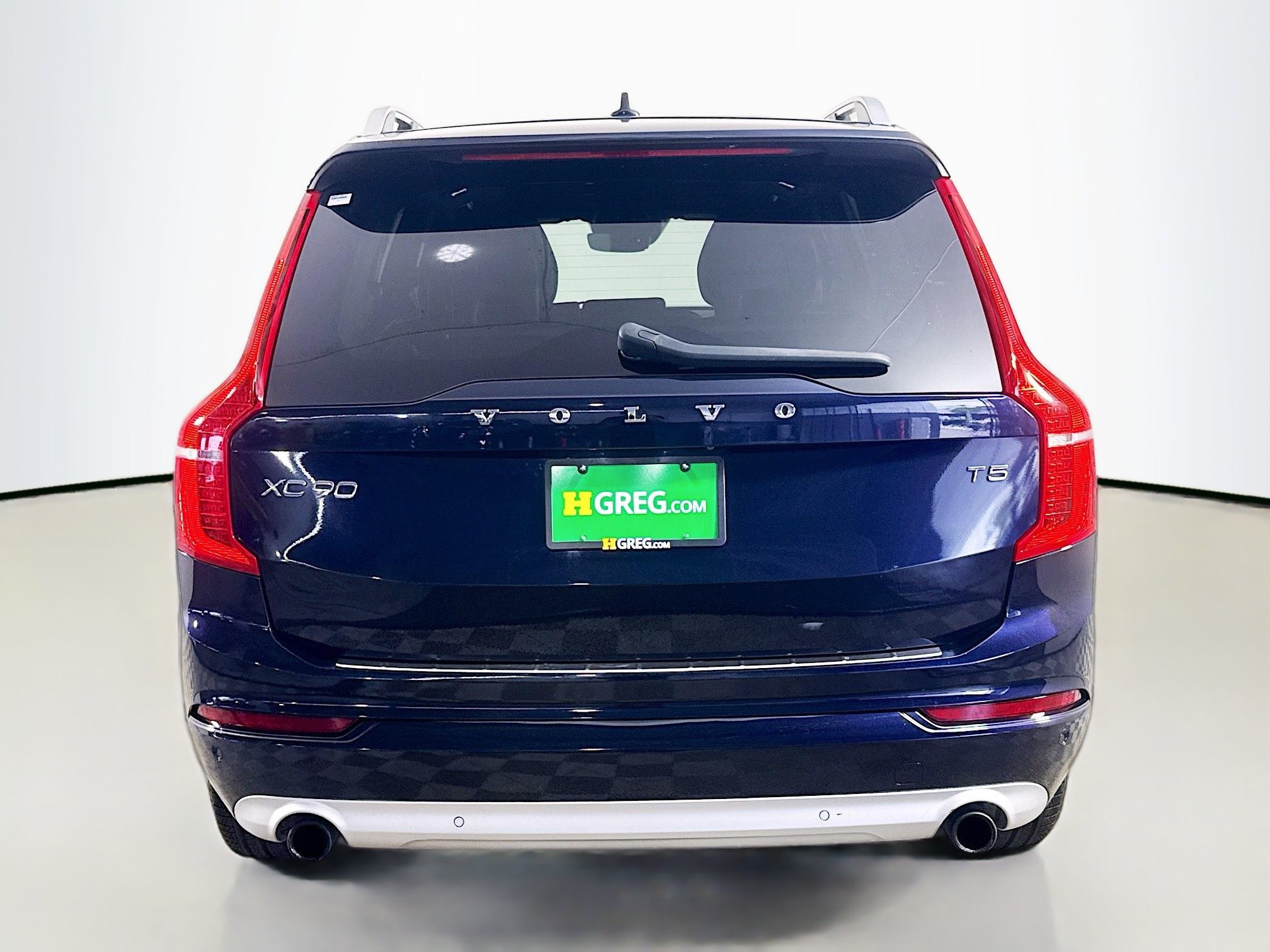 Used 2019 Volvo XC90 T5 Momentum w/ Protection Package Premier FWD image 8