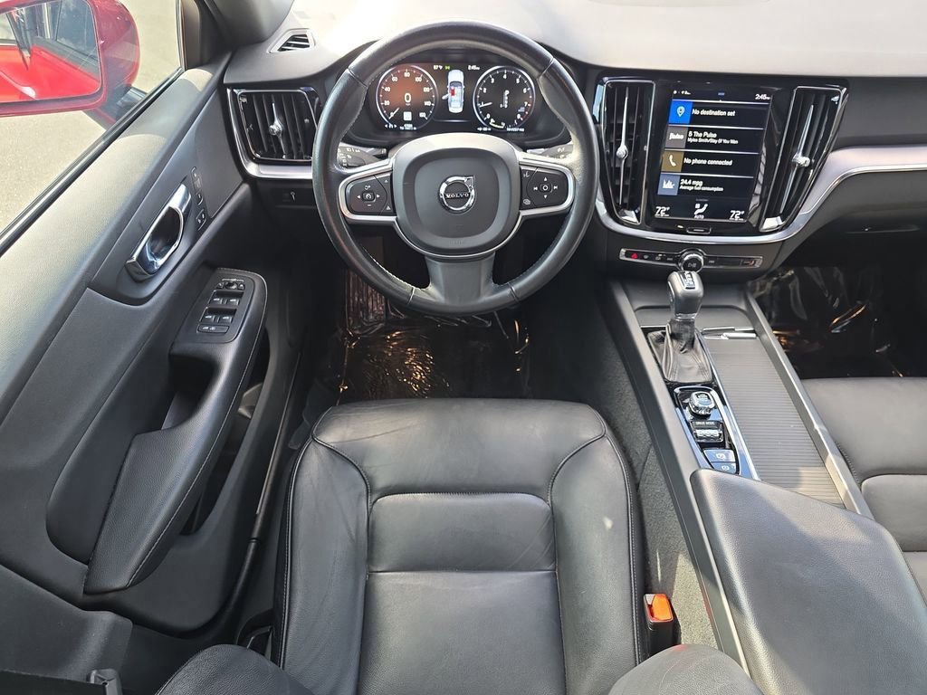 Used 2020 Volvo S60 T5 Momentum FWD image 20