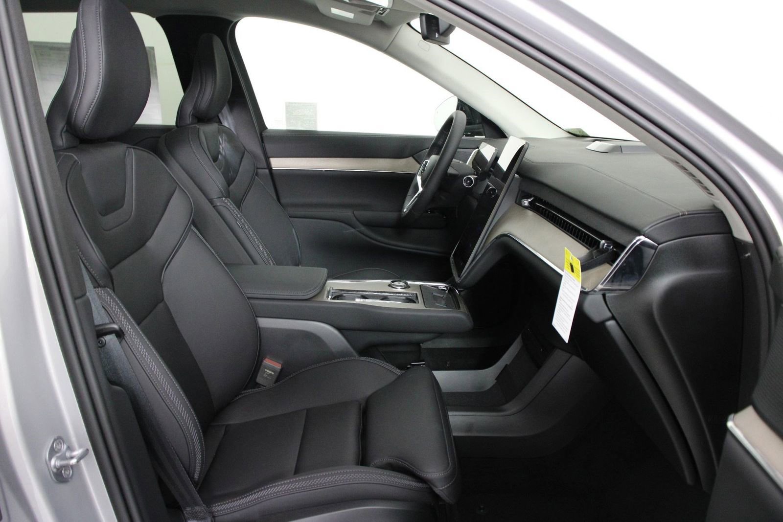 New 2025 Volvo EX90 Plus image 10