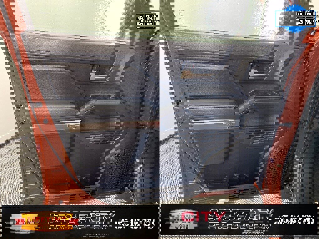 Used 2025 Toyota Tacoma TRD Sport w/ TRD Sport Premium Package image 12