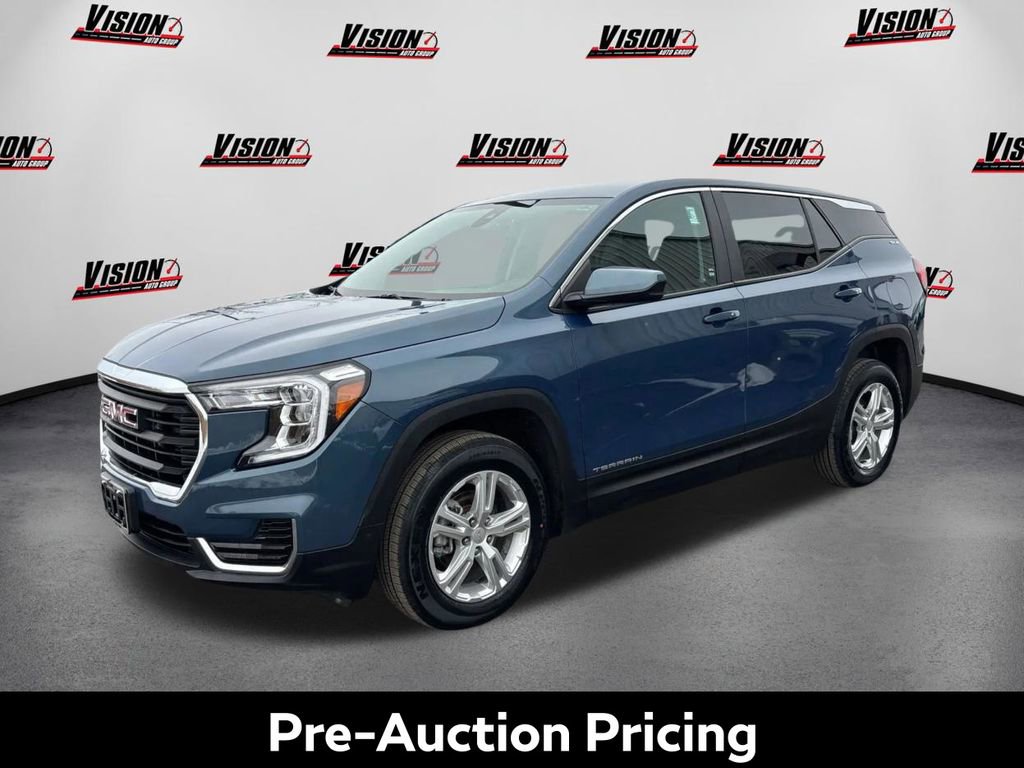 Used 2024 GMC Terrain SLE AWD/4WD image 1
