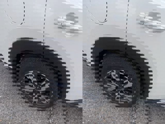 Used 2022 Nissan Rogue Platinum w/ Head-Up Display Package image 8