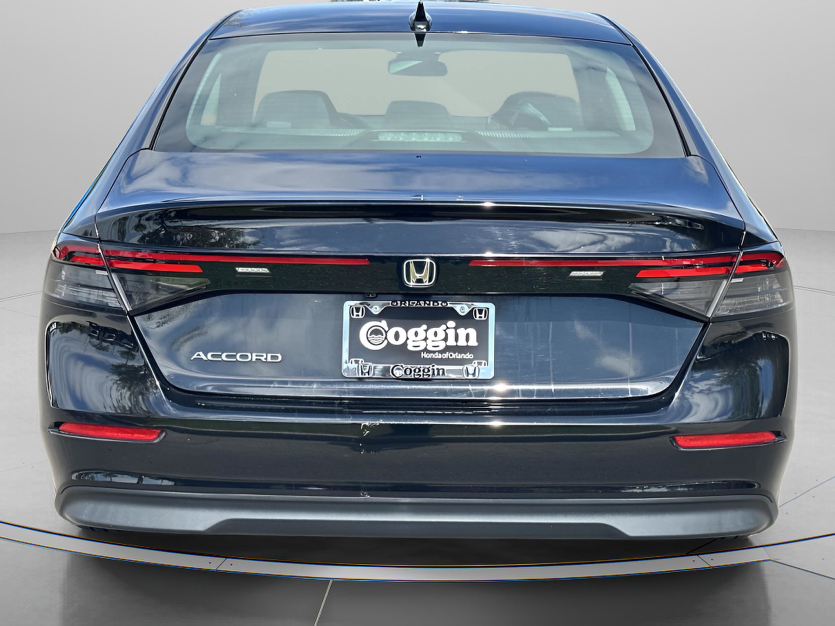 Used 2023 Honda Accord EX image 6