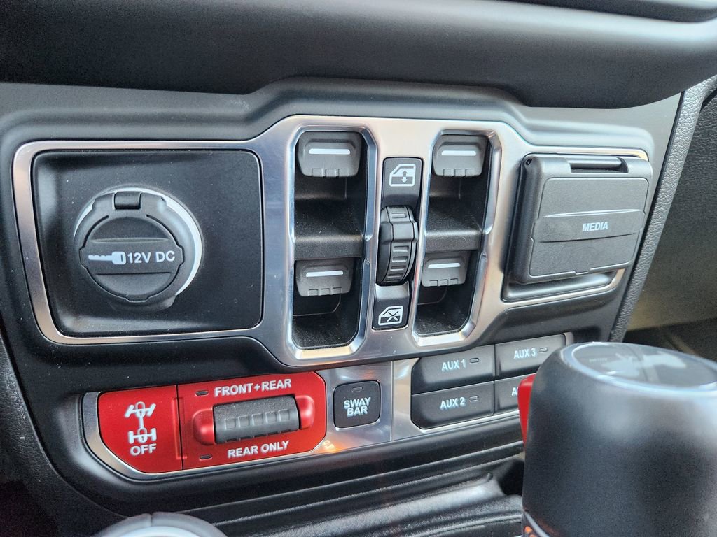 Used 2022 Jeep Wrangler Unlimited Rubicon 4xe w/ Cold Weather Group image 24