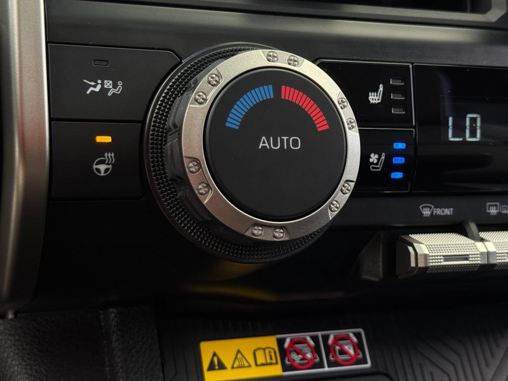 Certified 2026 Toyota 4Runner TRD Off-Road Premium AWD/4WD image 18