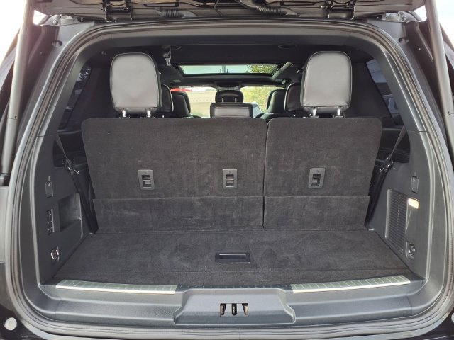 Used 2023 Lincoln Navigator Reserve AWD/4WD image 25