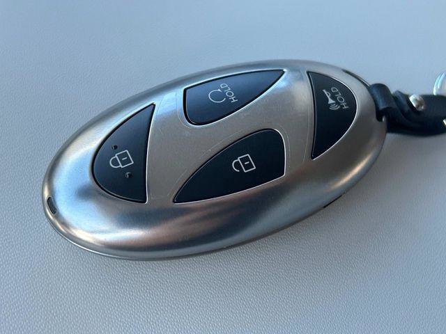 New 2026 Hyundai Santa Fe SE image 13