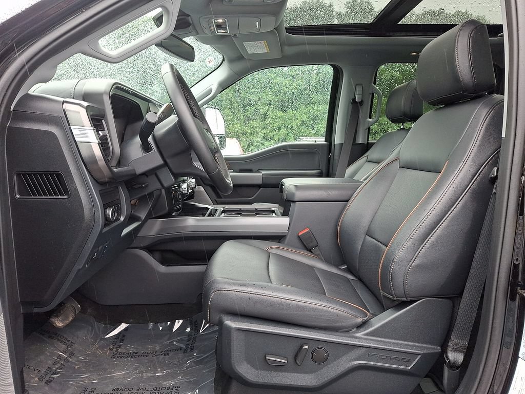 Used 2026 Ford F250 Lariat w/ Black Appearance Package AWD/4WD image 13